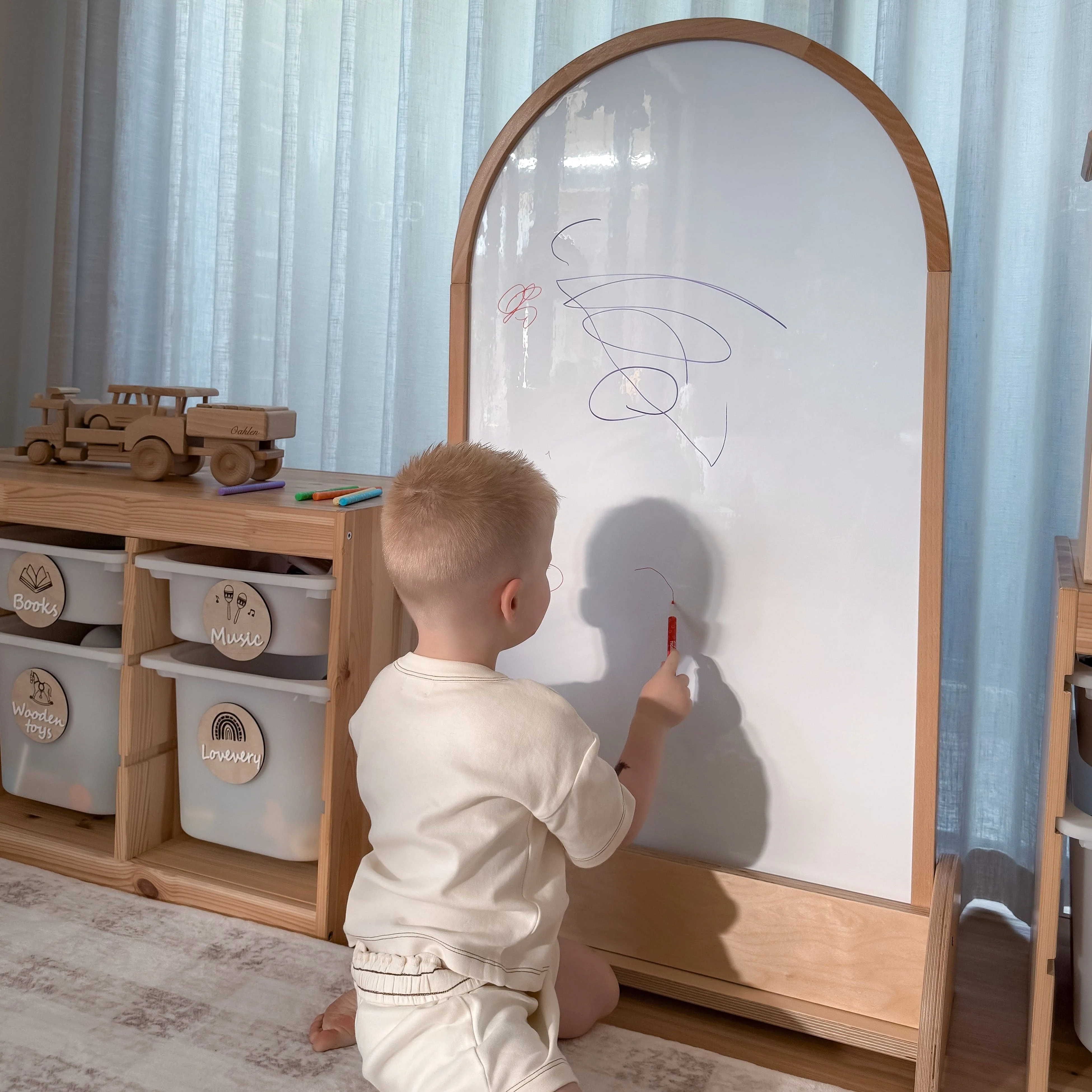 Archie Blackboard / Whiteboard - Image 5