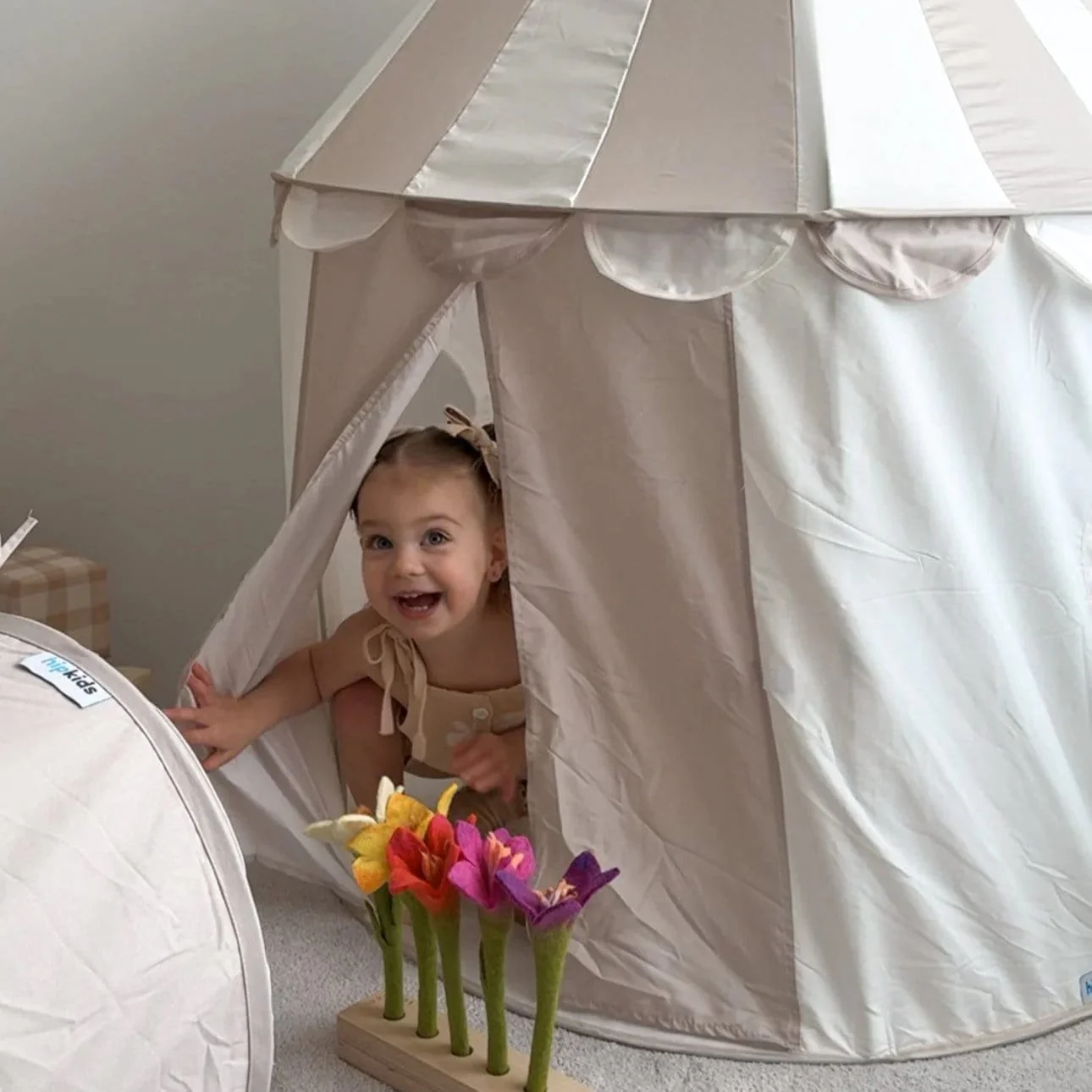 Circus Tent with 2pcs BAYLEY Teddy Boucle Cushion Bundle - Image 10