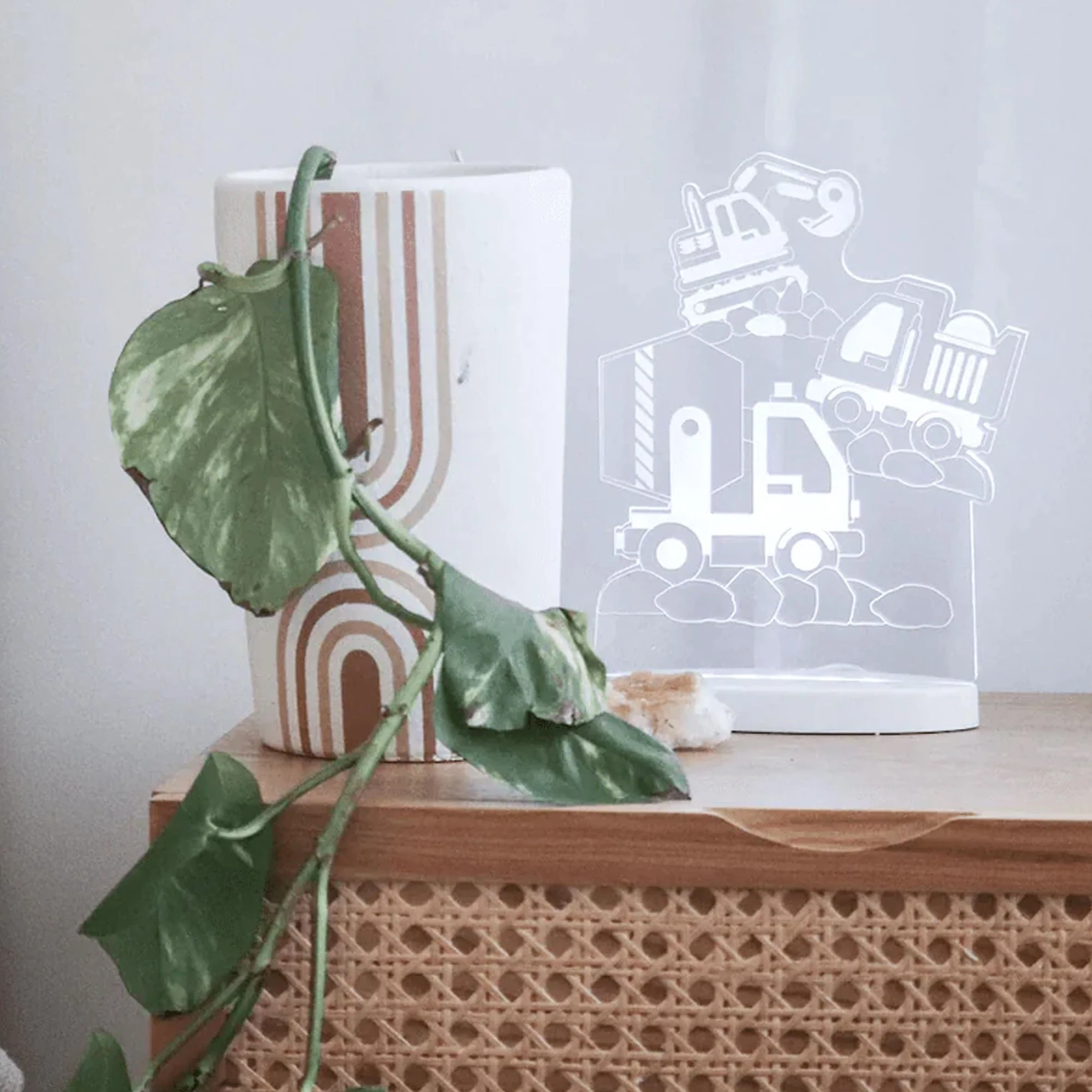 Duski Dream Light LED Night Light - Construction - PLUG IN
