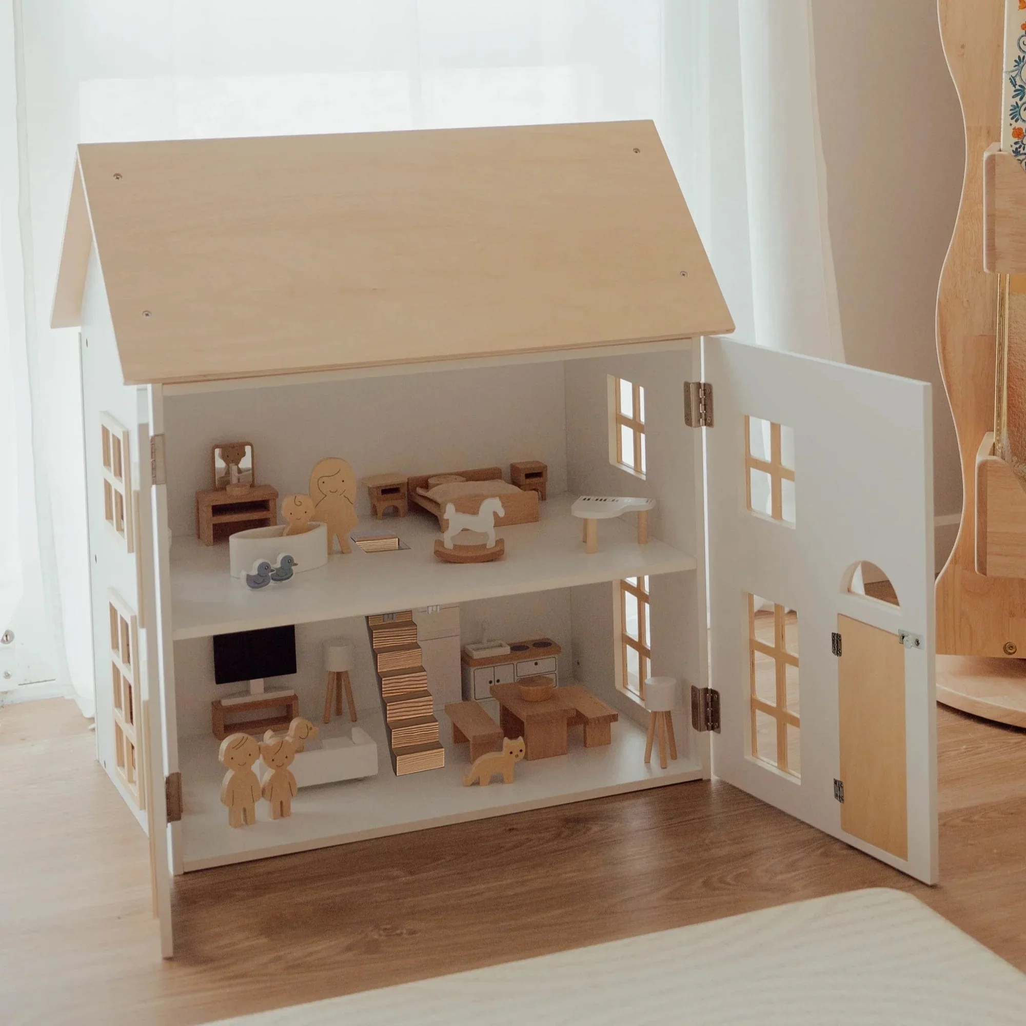 ELSA Doll House with Furniture & Doll Family Set - Image 3