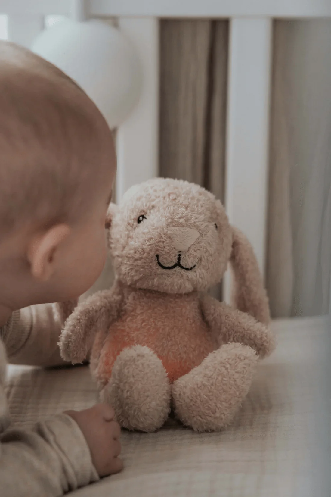 Flow Amsterdam Milo Plush night light - Oat - Image 5