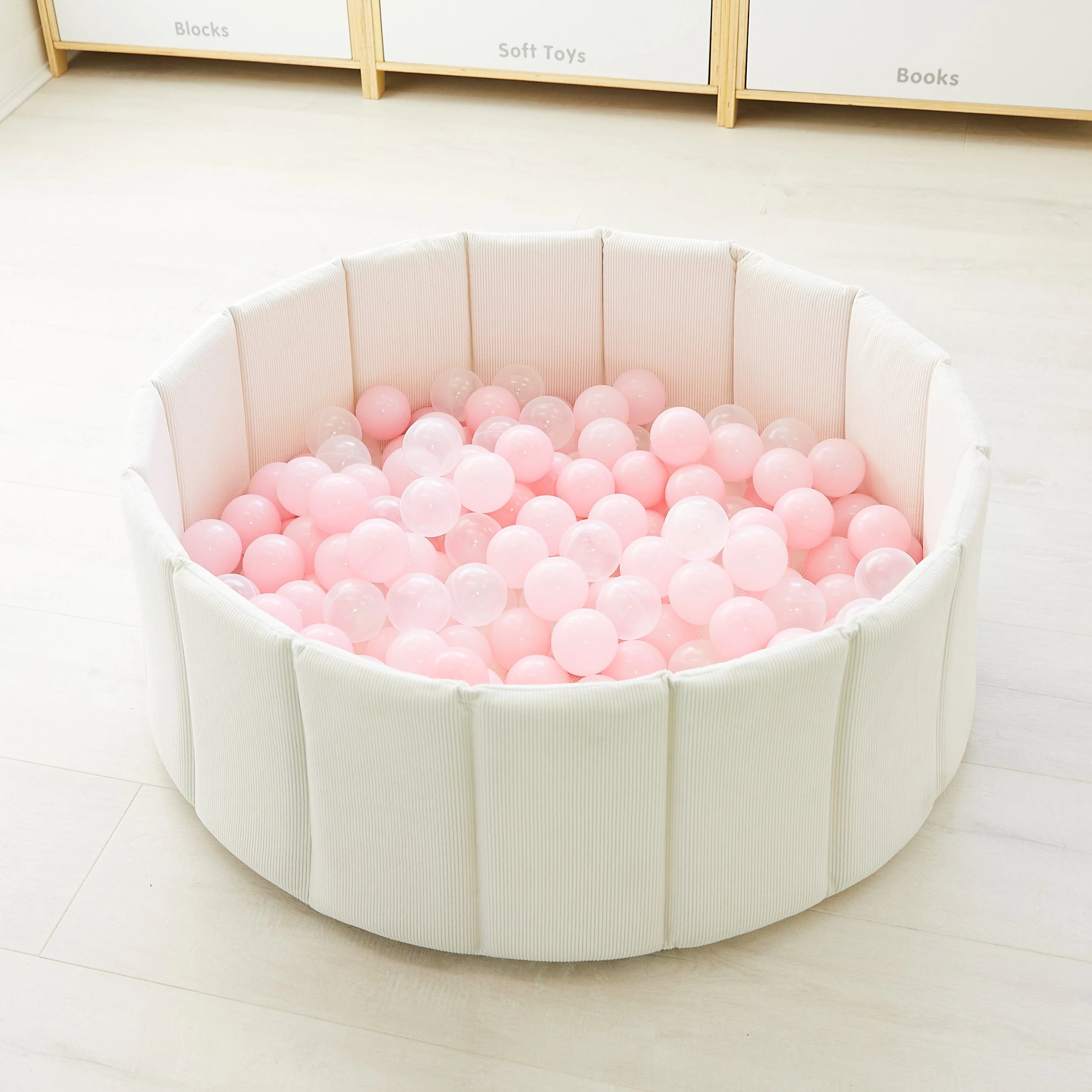 Foldable Corduroy Ball Pit with 200 Balls - Image 10