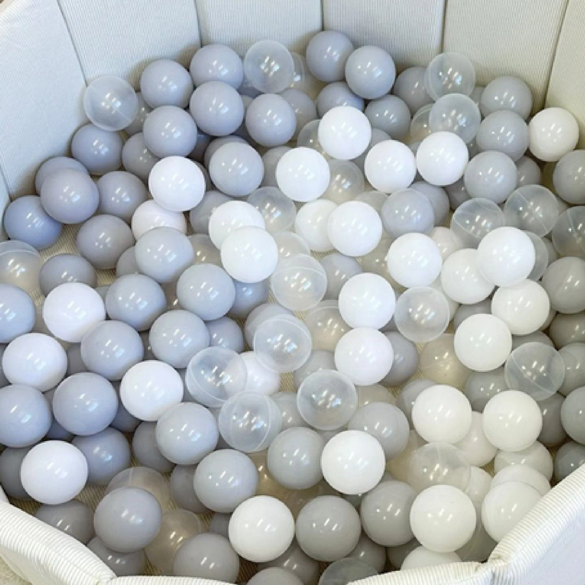 200 Ball Pit Balls (Balls Only) - Image 4