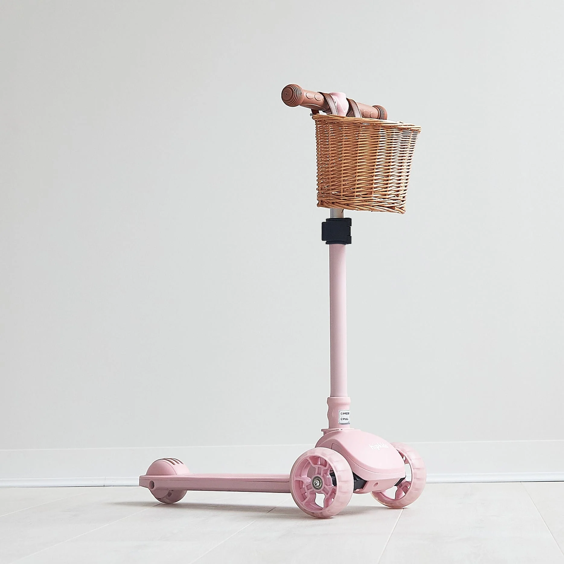 HipKids Wicker Basket for SCOOTER - Image 4