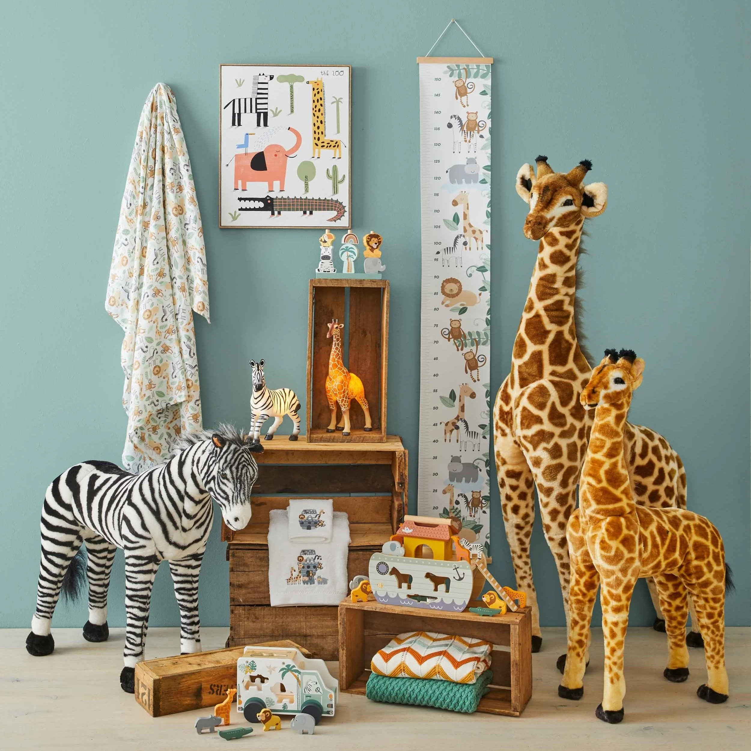 Jiggle & Giggle Giant Standing Giraffe - Image 5