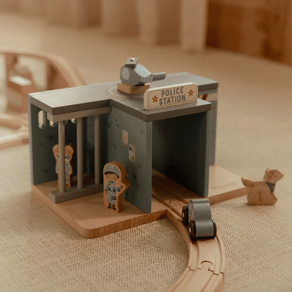 Little Dutch Police Station - Image 6