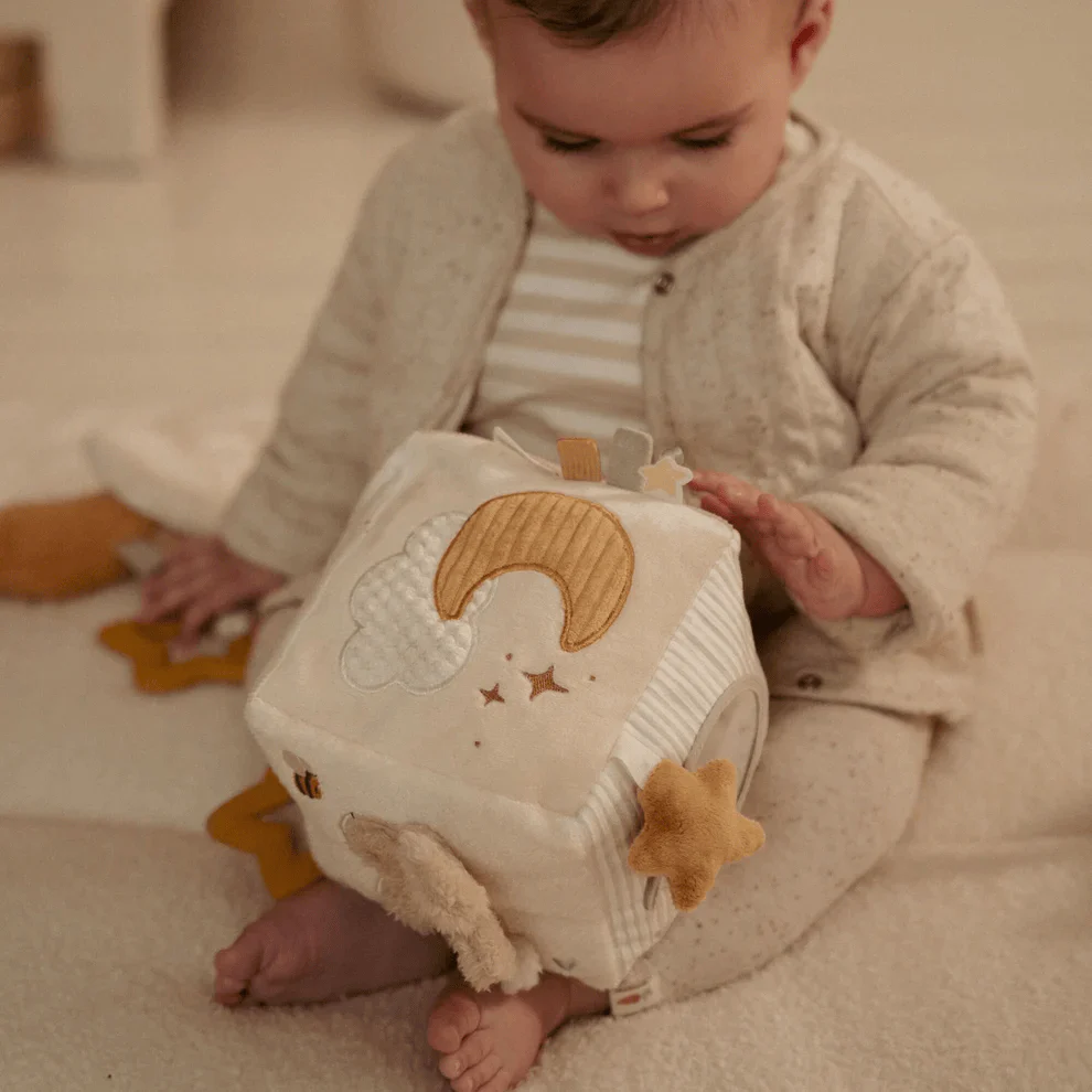 Little Dutch Soft Goose Activity Cube - Image 4