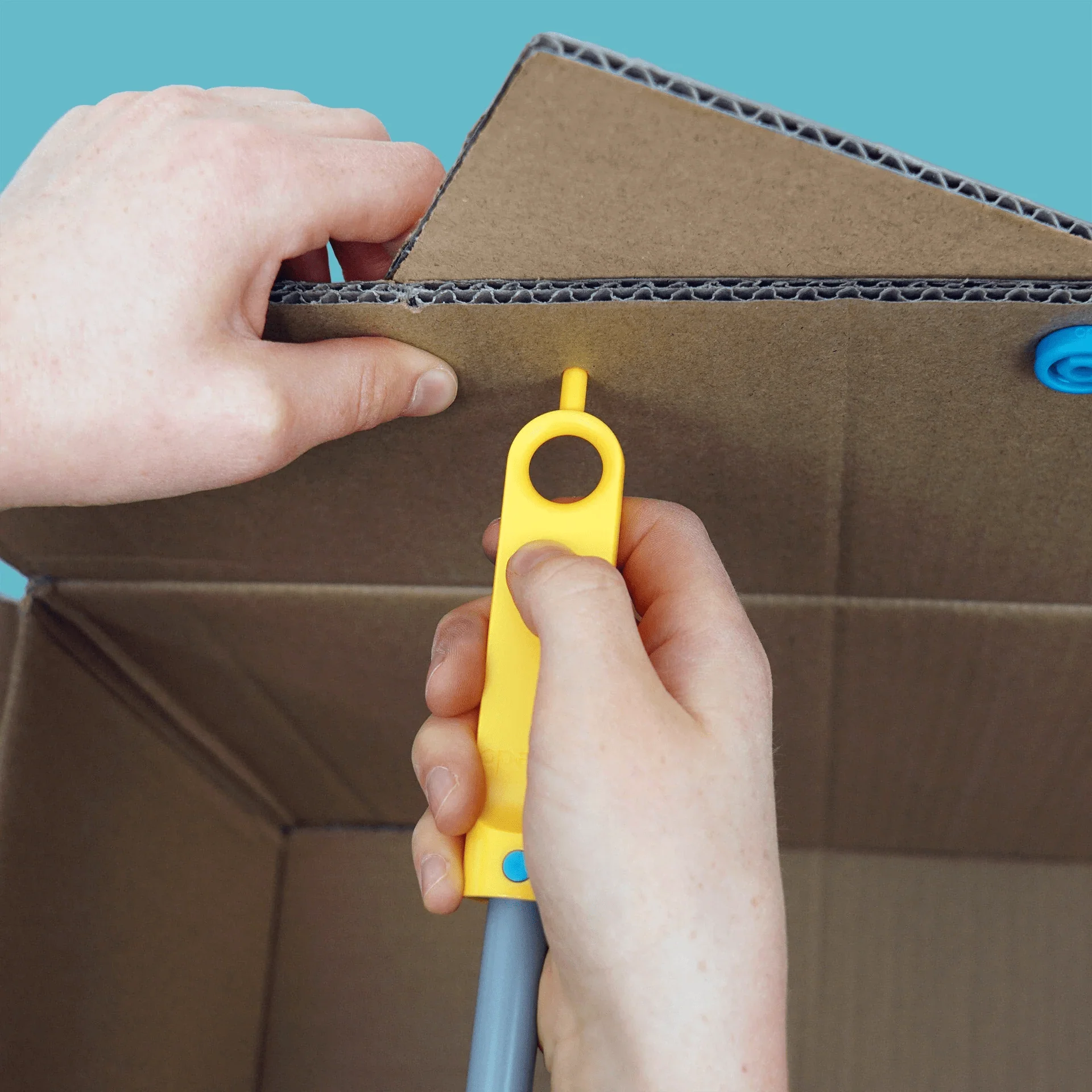 Makedo Upcycled Cardboard Construction Toolkit - SCRU DRIVER - FINAL SALE - Image 5