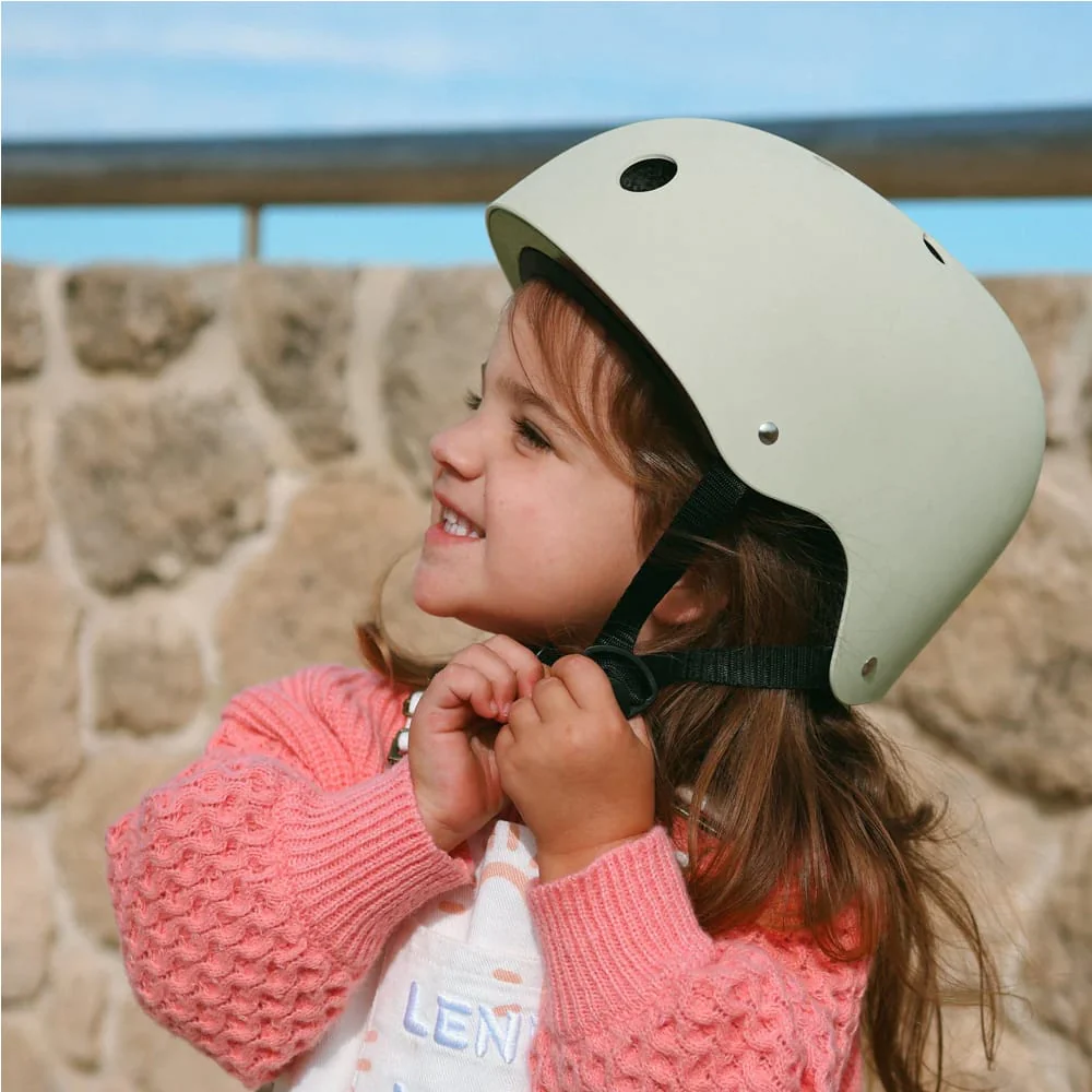 Matt Bike Helmet - Image 37