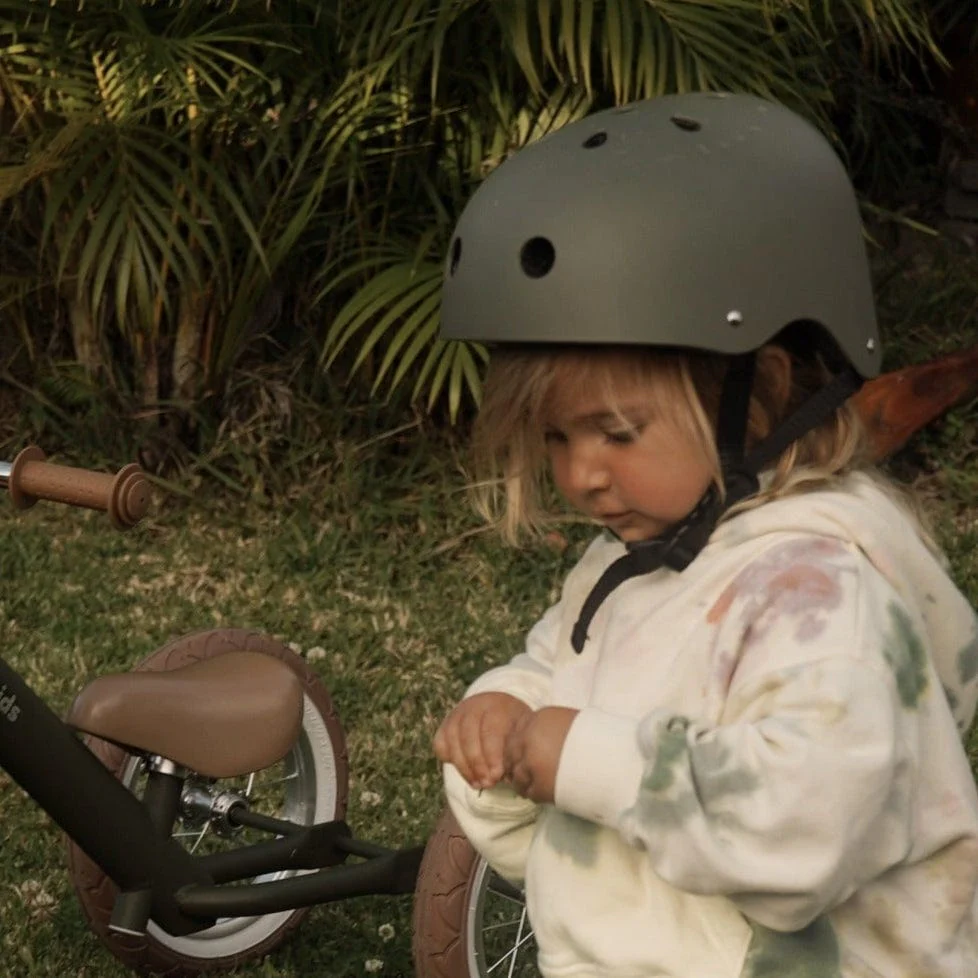 Matt Bike Helmet - Image 42
