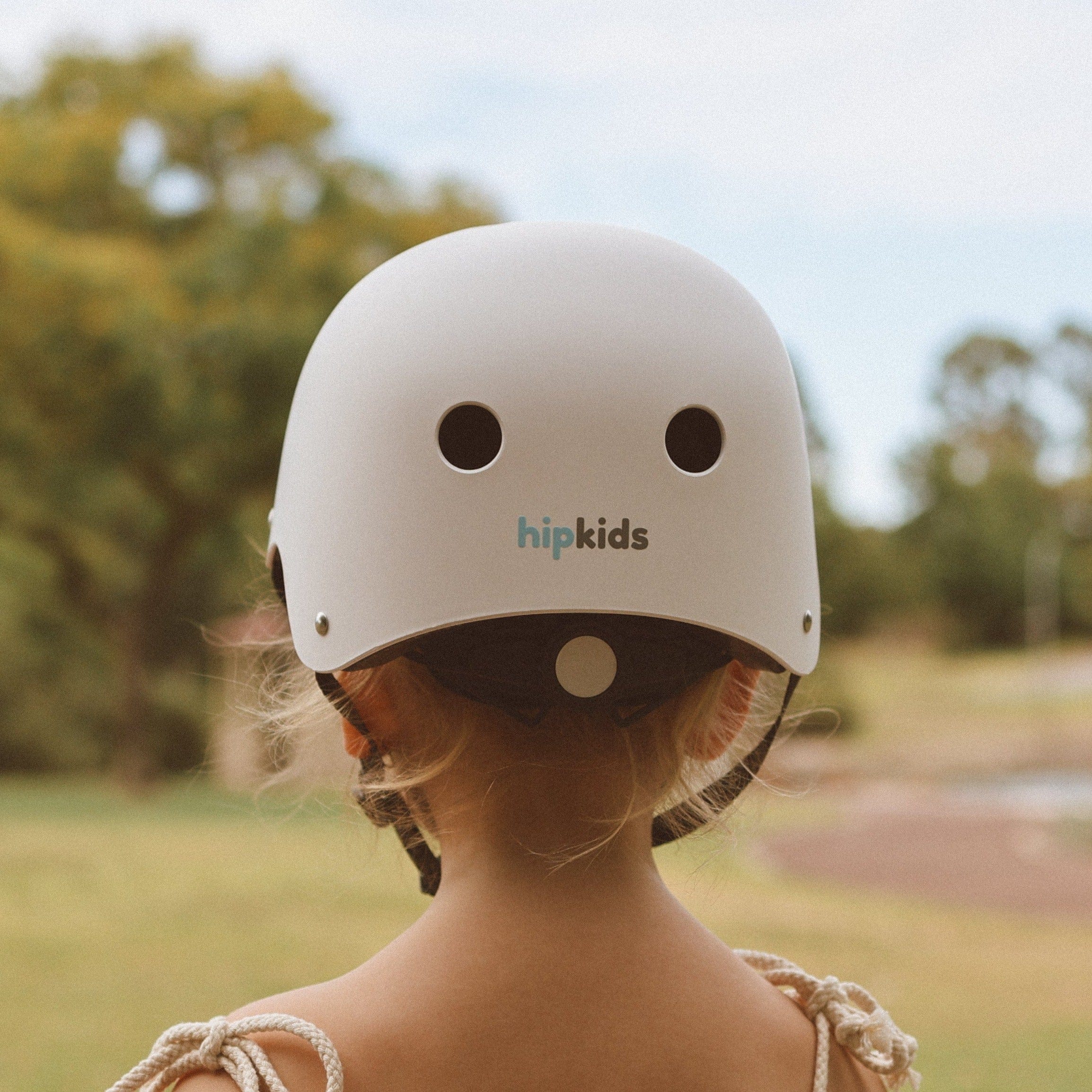 Matt Bike Helmet - Image 8