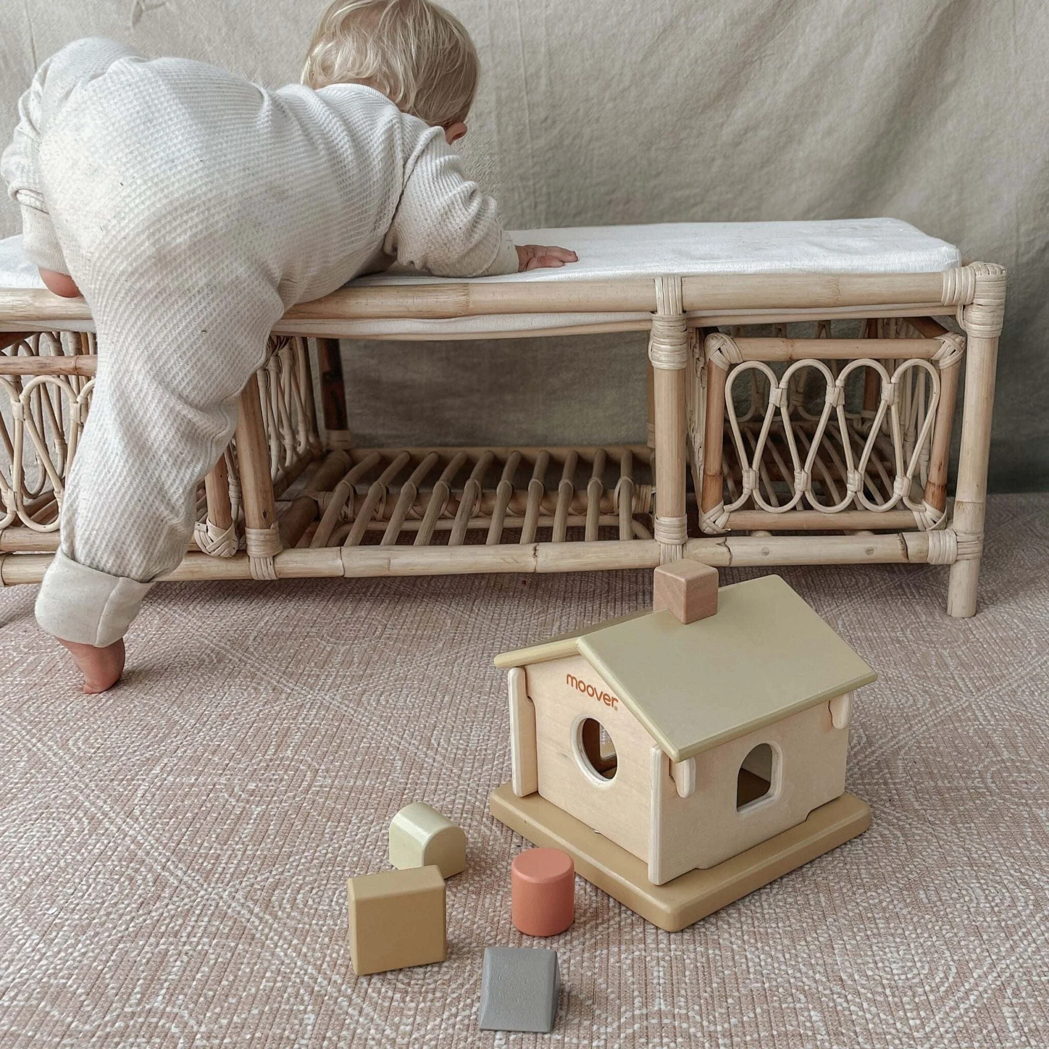 Moover Toys Classic Sorting House - Image 3
