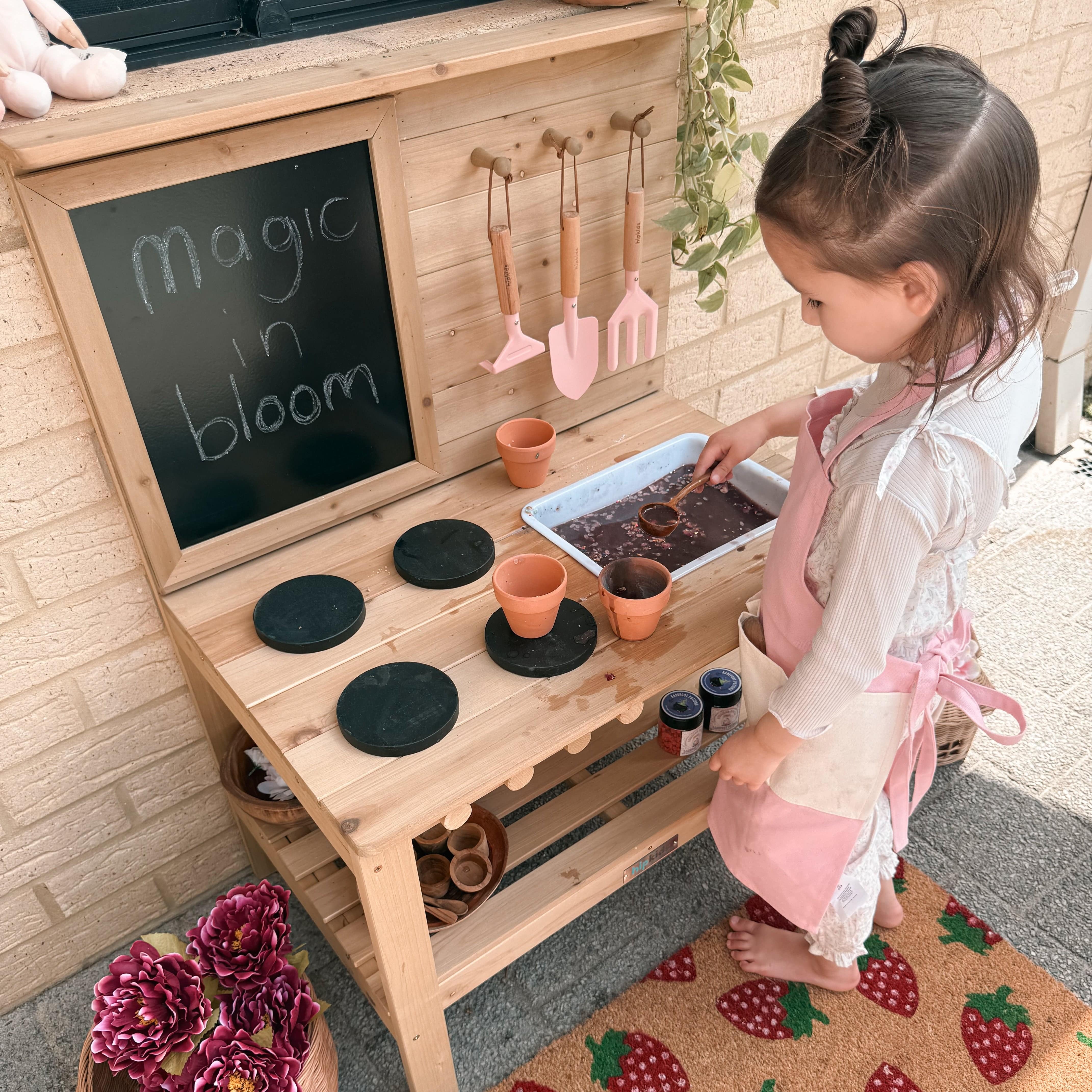 Outdoor Mud Kitchen - Preorder - Image 13