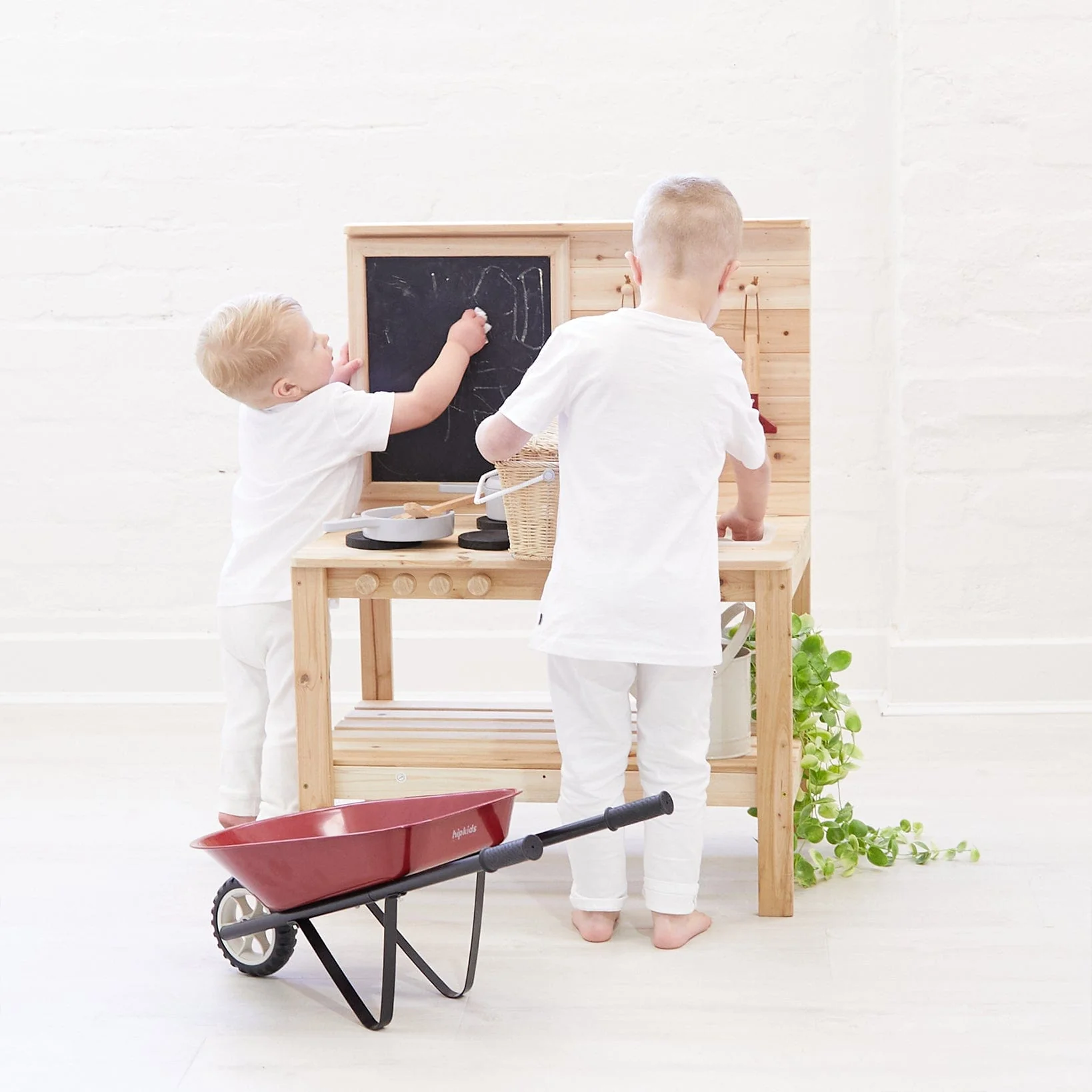 Outdoor Mud Kitchen - Preorder - Image 9