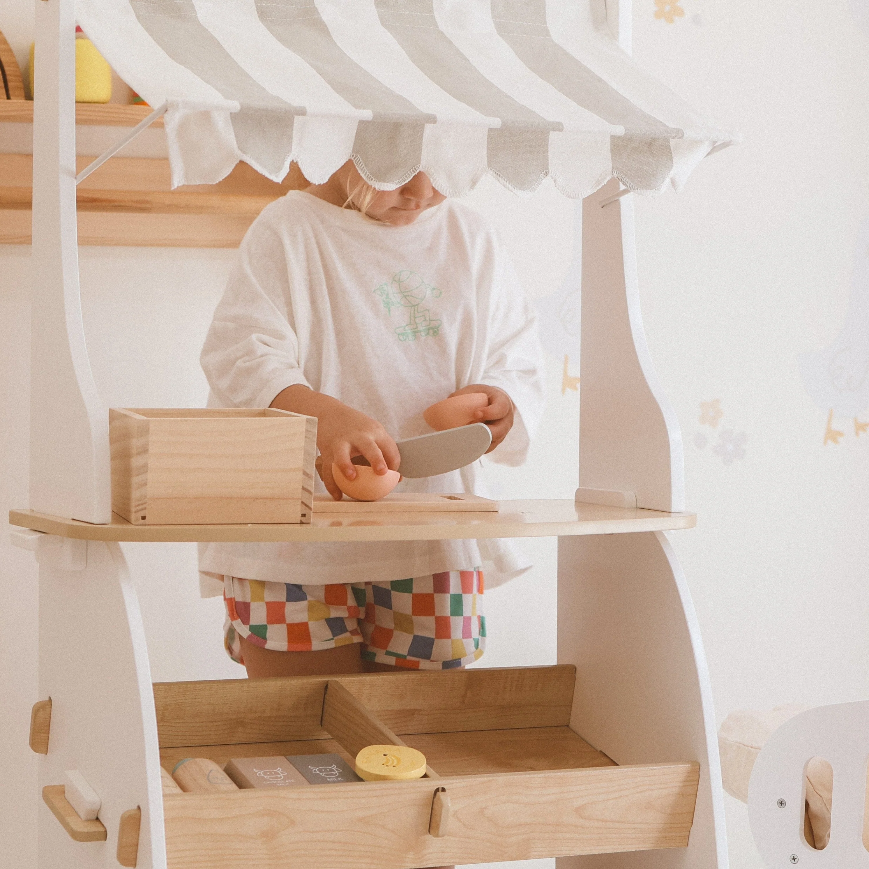 Toy Grocer Stand - Image 9